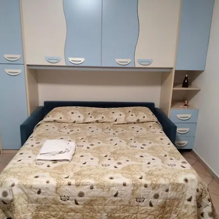 Rosy 3* نابولي
